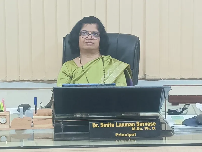  Dr Smita Survase, Principal of Sant Rawool Maharaj Mahavidyalaya, Kudal